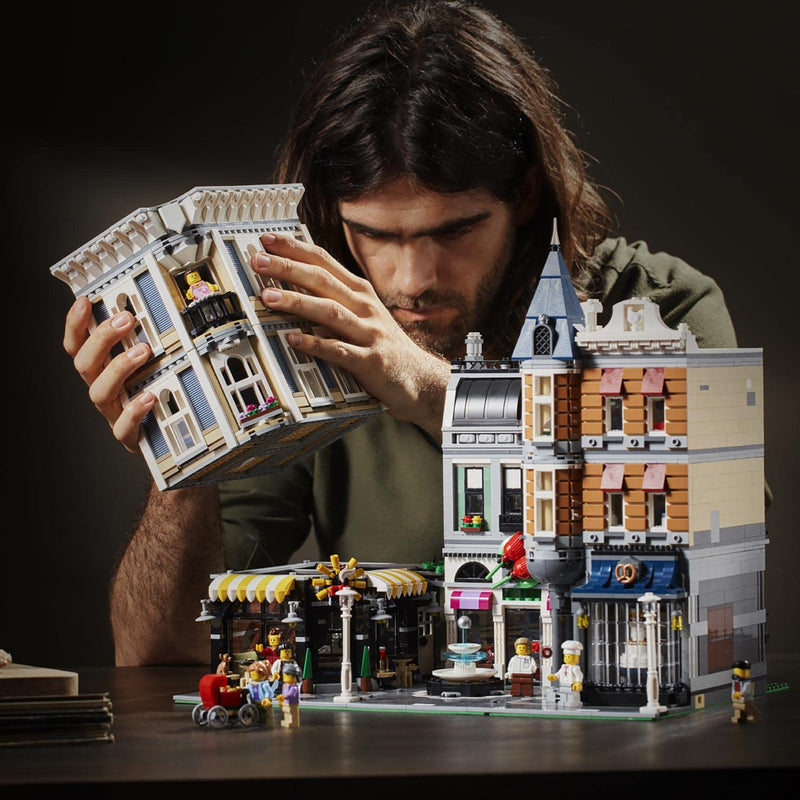 LEGO 10255 Creator Expert Assembly Square – Modular Building